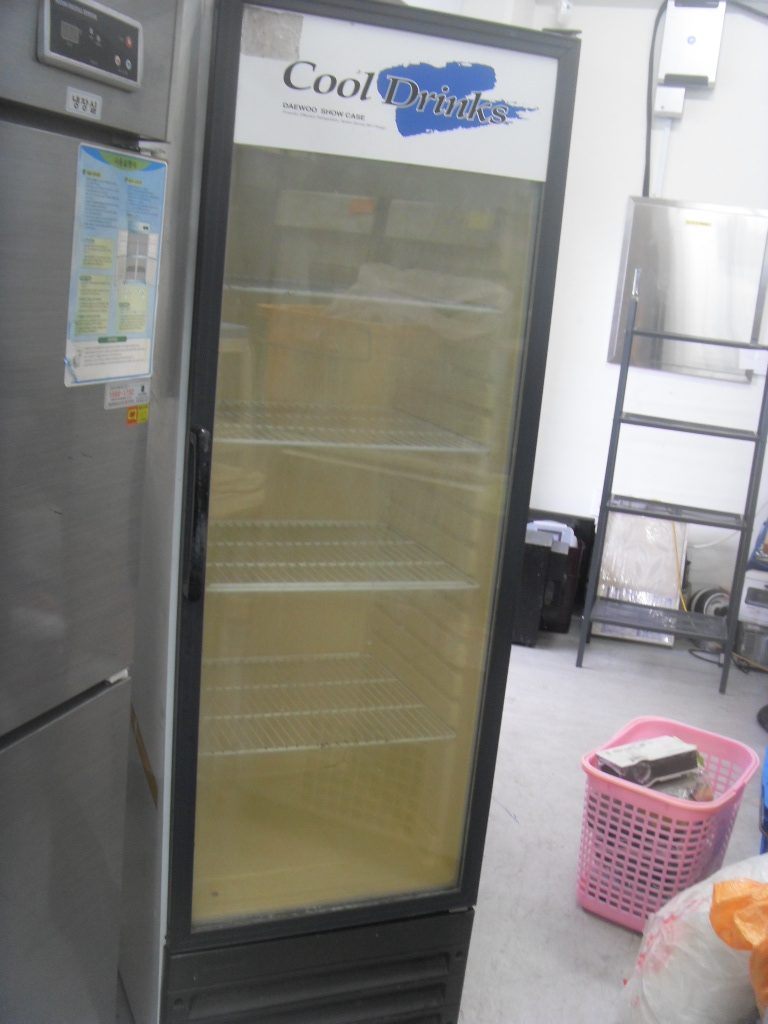 이빵 음료수 냉장고 냉장 쇼케이스 사용감많으나 작동잘됨 경남양산서창