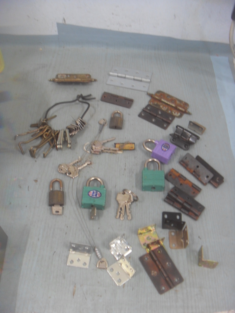 이빵 오래된 자물쇠 열쇠 경첩 포함 여러가지 중고 수집용