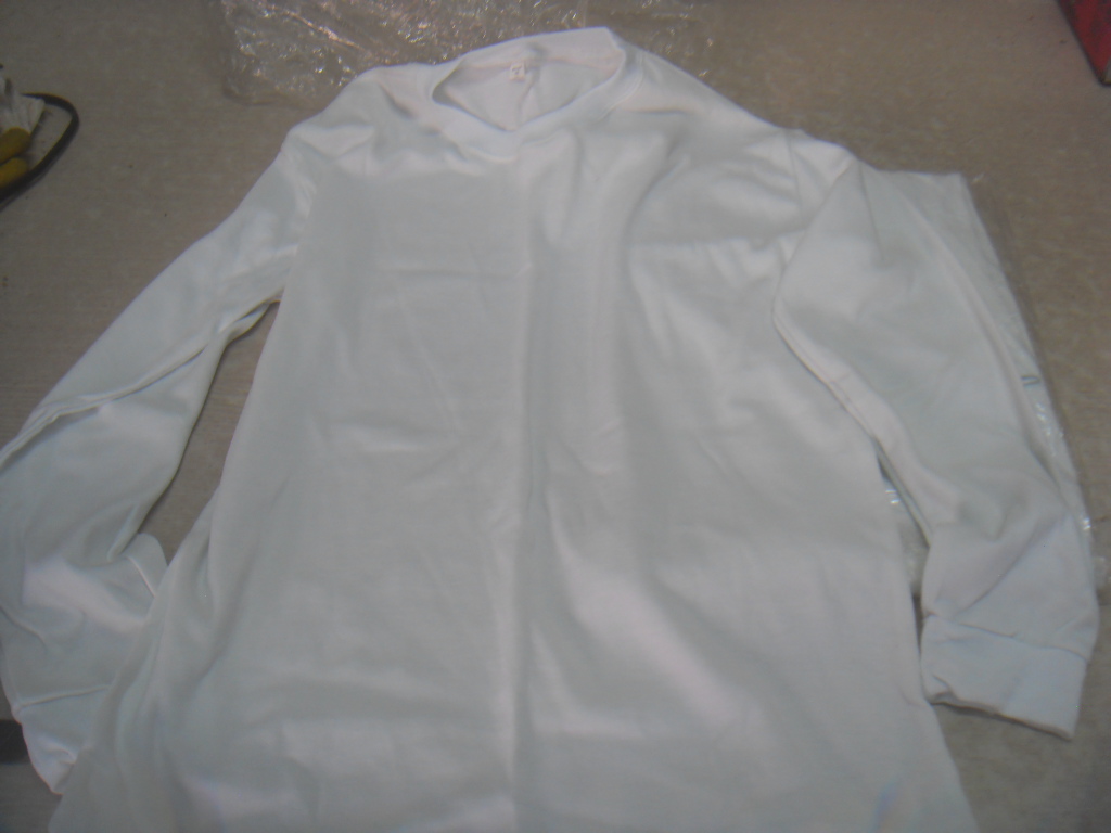 오칠공공 흰색 긴팔 티셔츠 보관중미사용